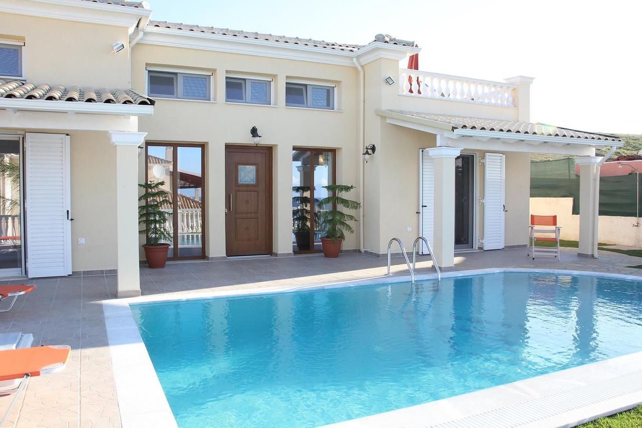 Villa De La Mer Agios Stefanos Avliotes  Esterno foto