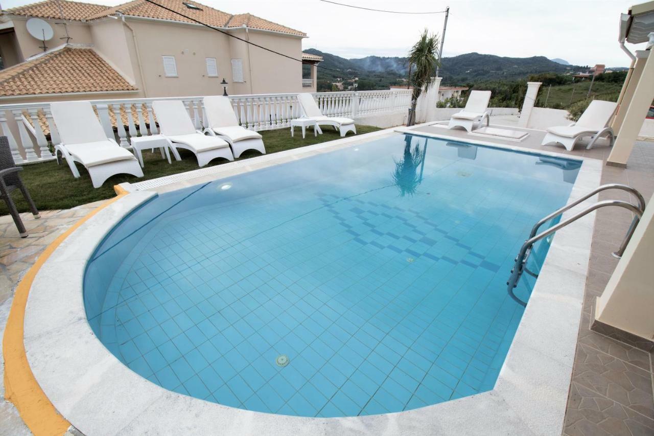 Villa De La Mer Agios Stefanos Avliotes  Esterno foto