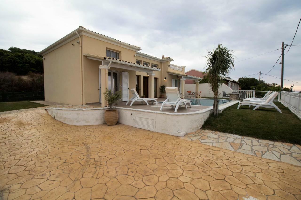 Villa De La Mer Agios Stefanos Avliotes  Esterno foto